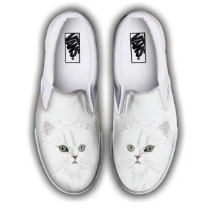 Baggins Original Slip-On Persian Cat