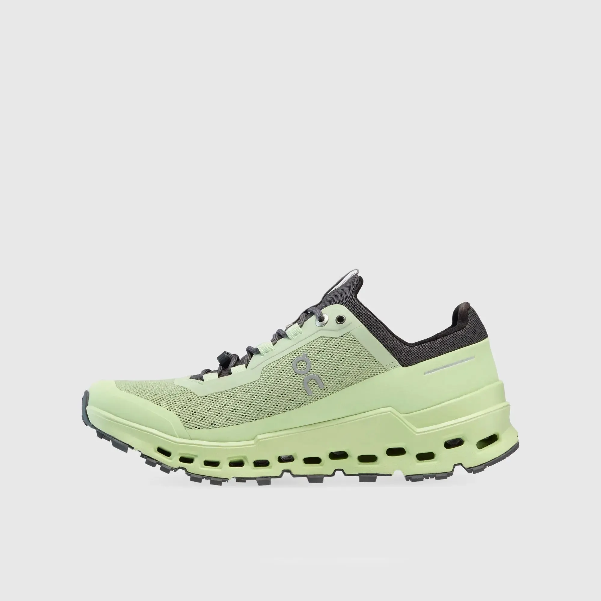 Sure! The optimized title for the e-commerce product Mens Cloud Ultra Vine Meadow with modifiers could be: Stylish Mens Ultra-Light Cloud Shoes in Vibrant Meadow Green