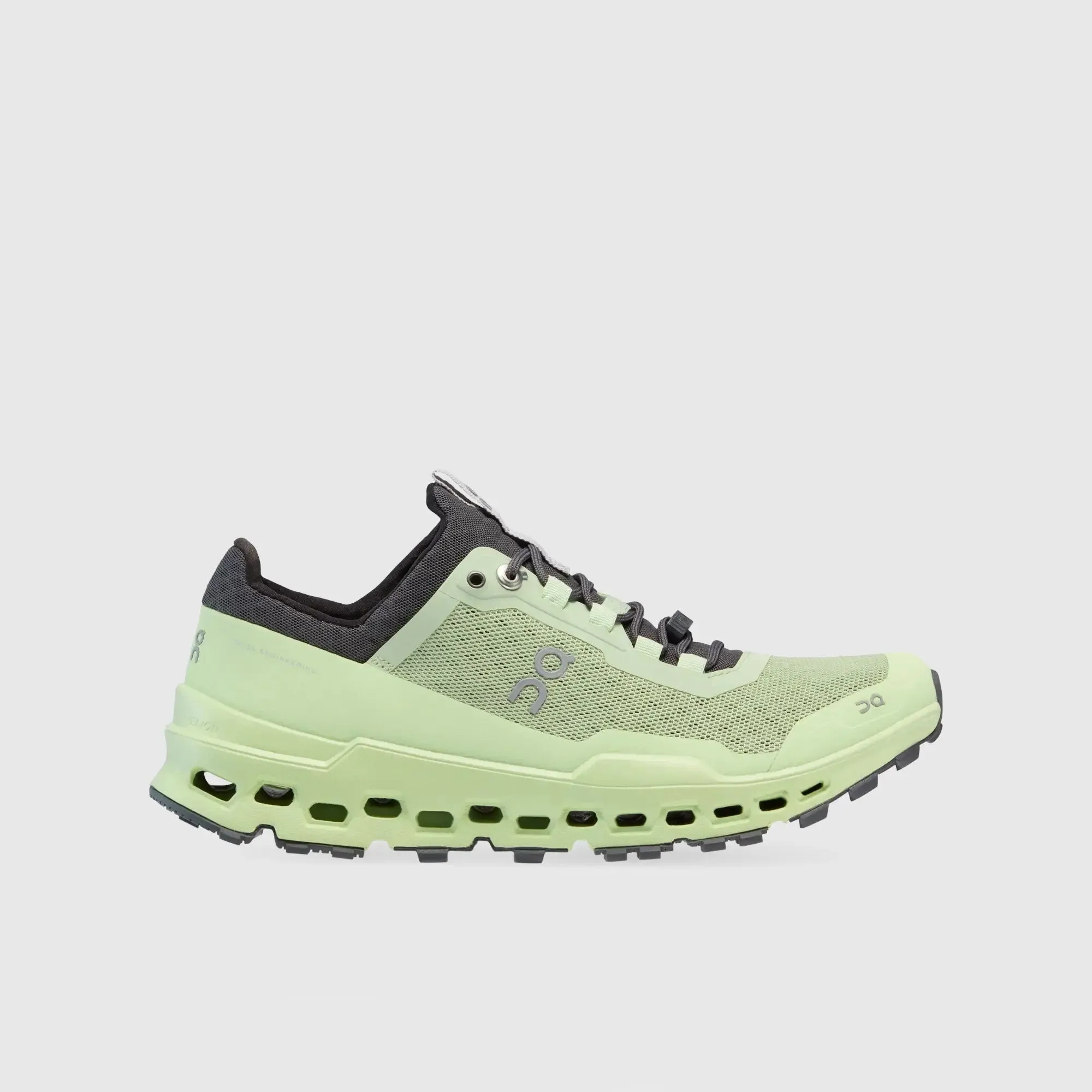 Sure! The optimized title for the e-commerce product Mens Cloud Ultra Vine Meadow with modifiers could be: Stylish Mens Ultra-Light Cloud Shoes in Vibrant Meadow Green